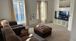 Chartsworth 4 Bedrooms Spacious House - Image 2