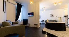 Munì Boutique Flat by Babylon Stay - Image 3