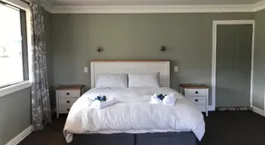 Kepler Oaks Chalet - Image 2