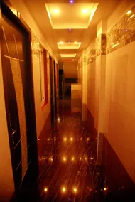 Hotel orchard inn - Image 3