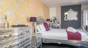 tiger inn - Image 2