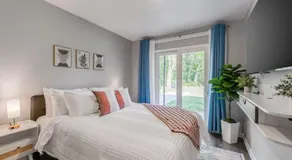Escape to Bliss Relax in Cozy Style Spacious Suite with Two King Beds - Image 2