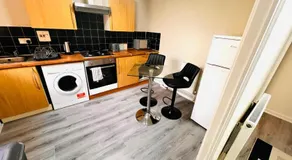 Whole 1 bed flat in Northampton - Image 3