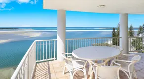 Riviere on Golden Beach - Image 3