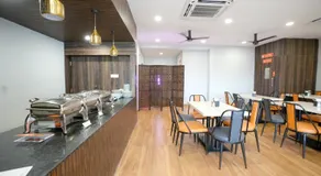 Hotel Viola Suites Madhapur, Business Hotel - Image 4