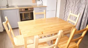 Appartement avec barbecue et jardin | Vue plage | Parfait pour le travail à distance - Image 5