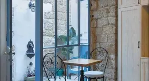 Napoleon with rooftop terrace - Image 4