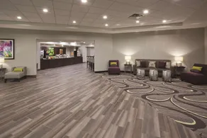 Bloom Hotel - Image 2