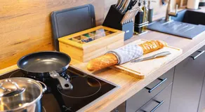 UNiQE - design apartment - SKY-TV - kitchen - Image 4