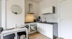 LUXUEUX APPARTEMENT CENTRE VILLE - Image 5