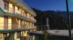 Green Hotel - Image 4