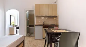 Goro 10 - Front Pool, Kitchen & Parking - Image 2