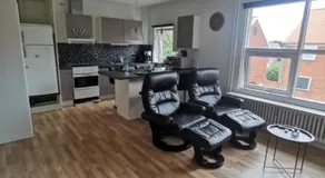 JR Apartments - Image 4