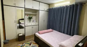 Lovely 2 Bedroom with open living room & kitchen - Image 2