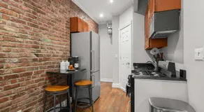 Trendy Nolita Stay Walk to SoHo & Little Italy - Image 5