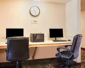 Quality Inn Tigard Portland Southwest - Image 2