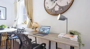 Beautiful Apartment - Close to City Centre - Free Parking, Fast Wifi, SmartTV with Sky TV and Netflix by Yoko Property - Image 5