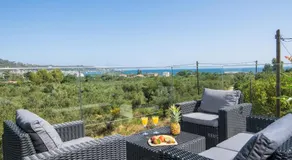 Villa Olive Green - Image 5
