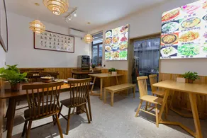 Mingyue Huating Homestay - Image 2