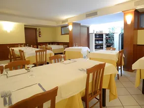 Hotel Ristorante Da Roverino - Image 2
