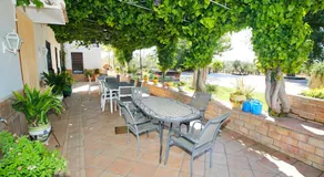 Magnificient Rural Home With Pool and BBQ - Image 4