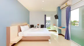 Je T'aime Hotel - Image 2