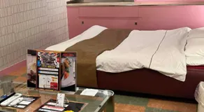 STYLISH - Image 3
