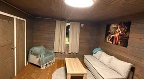 Holiday Suite - Image 4