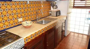 HUMBLE / DROIT SUR LA PLAGE / EN CONDO-HOTEL / 0. 6mi DIRT ROAD POUR Y ARRIVER - Image 5