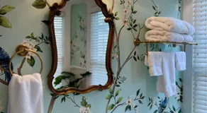 Elizabeth's Room with Spa Tub Ann Street Inn - Image 3