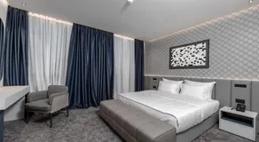 Hotel Cube - Image 2