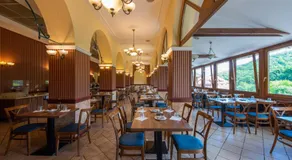 Erzsébet Park Hotel - Image 3
