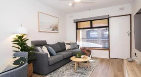 Seaside Smart Home - Coastal Chic at Henley Beach - Image 2