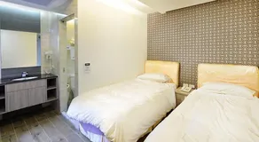 德瑞旅店Direct Hotel - Image 2
