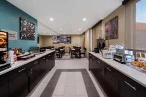 Sleep Inn Brooklyn - Sheepshead Bay - Image 2