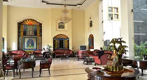 Hotel Meraden Grand - Image 4
