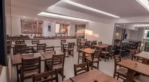 Kaluff Hotel - Image 4