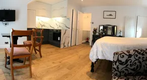 Pulteney House - Image 2