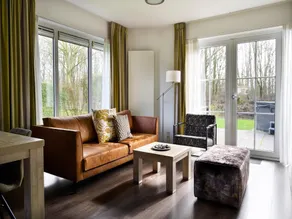 Bungalow in Friesland with Outdoor Spa - Image 2
