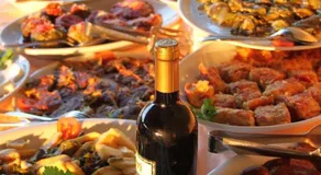 A Turri Rooms and Restaurant - Image 2