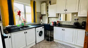 Birmingham 3 bedrooms- Sleeps 6- Free parking - Image 3