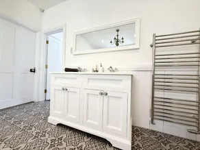 Pennsylvania House - Image 4