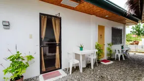 ZEN Rooms Basic Gerty's Place Moalboal - Image 3