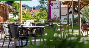 Agradable habitación en casa de familia apta para niños con terraza y jardín | Vistas a la montaña | Se admiten mascotas - Image 4