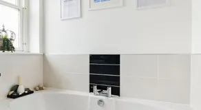 Luxury Seaview Gated Penthouse located near Edinburgh by Urban Haggis Stays - Image 5