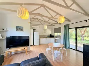Beachside Cabin No 1 at Island Beach - Image 2