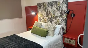 Self catering small private apartment - Image 2