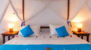 Empiris Lodge - Image 2
