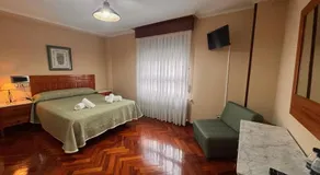 Hostal Merindades - Image 2