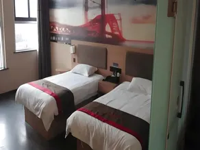 Thank Inn Hotel Henan Xinxiang Yuanyang County Jianshe Road Hualong Shangjun - Image 4